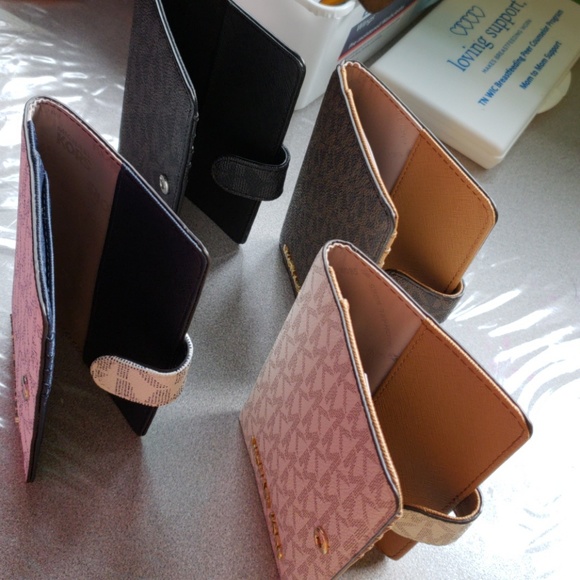 Brand new passport cases each - Picture 3 of 3